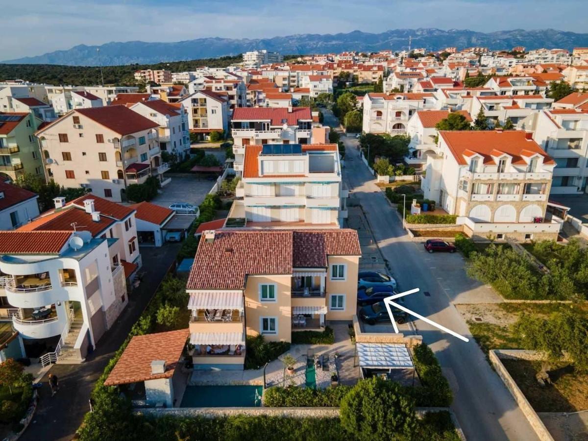 Apartment Pikulo ノヴァリャ エクステリア 写真